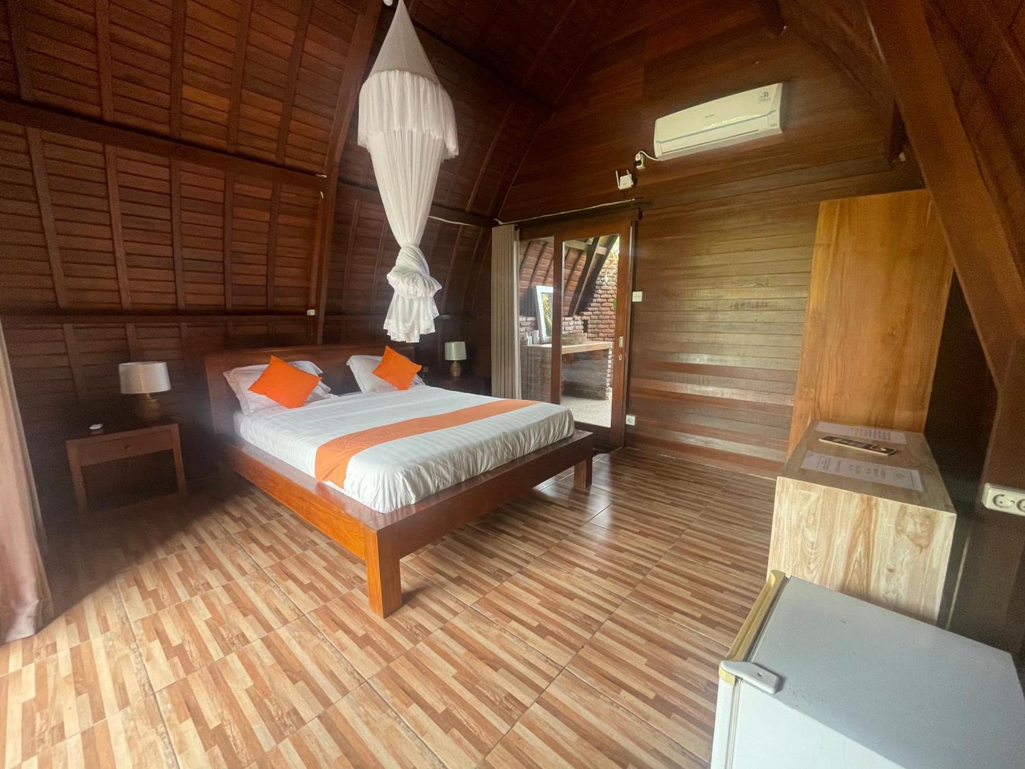 Orange Balangan Bungalow Jimbaran Exteriör bild
